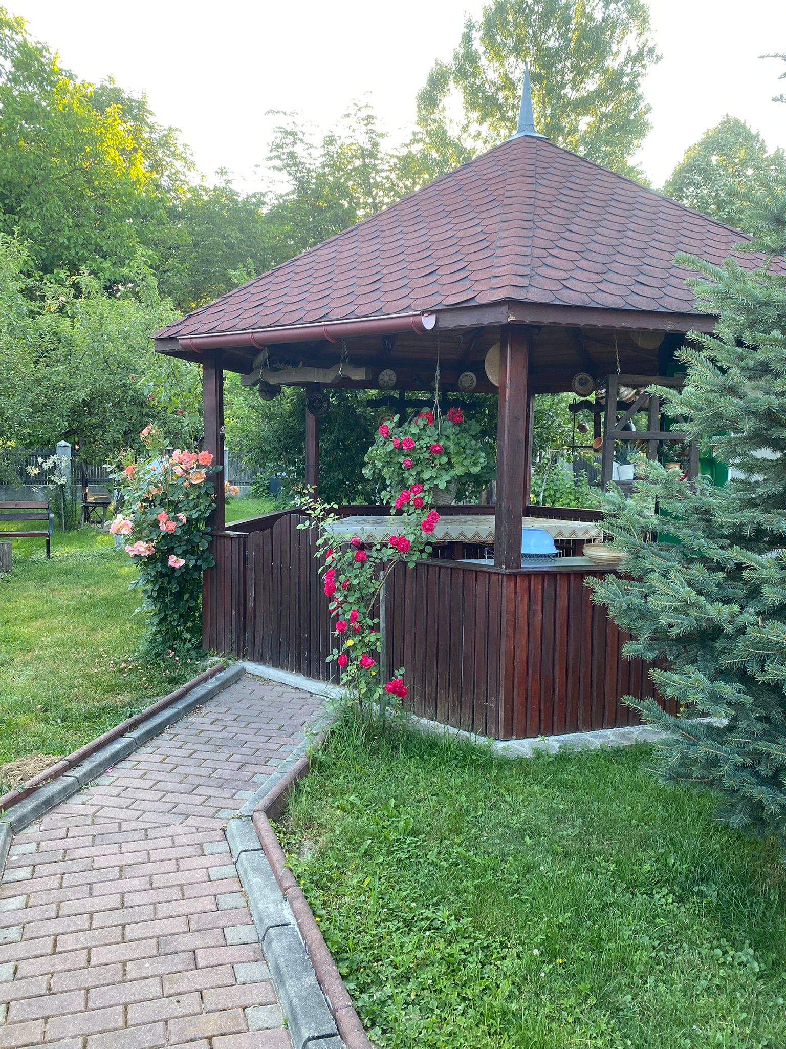 00e7b17d-a942-475e-8422-74b25ffa5933