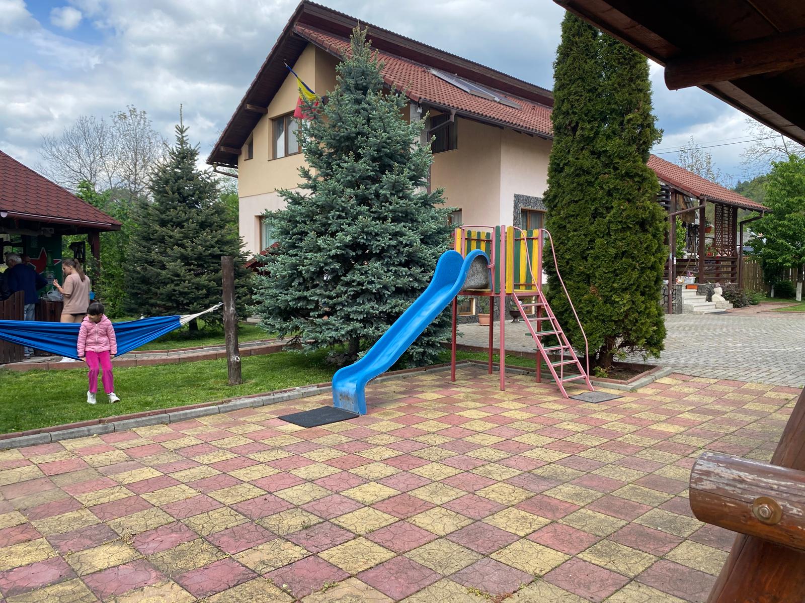 08869c9b-d85c-458a-bab1-290b1e952d35