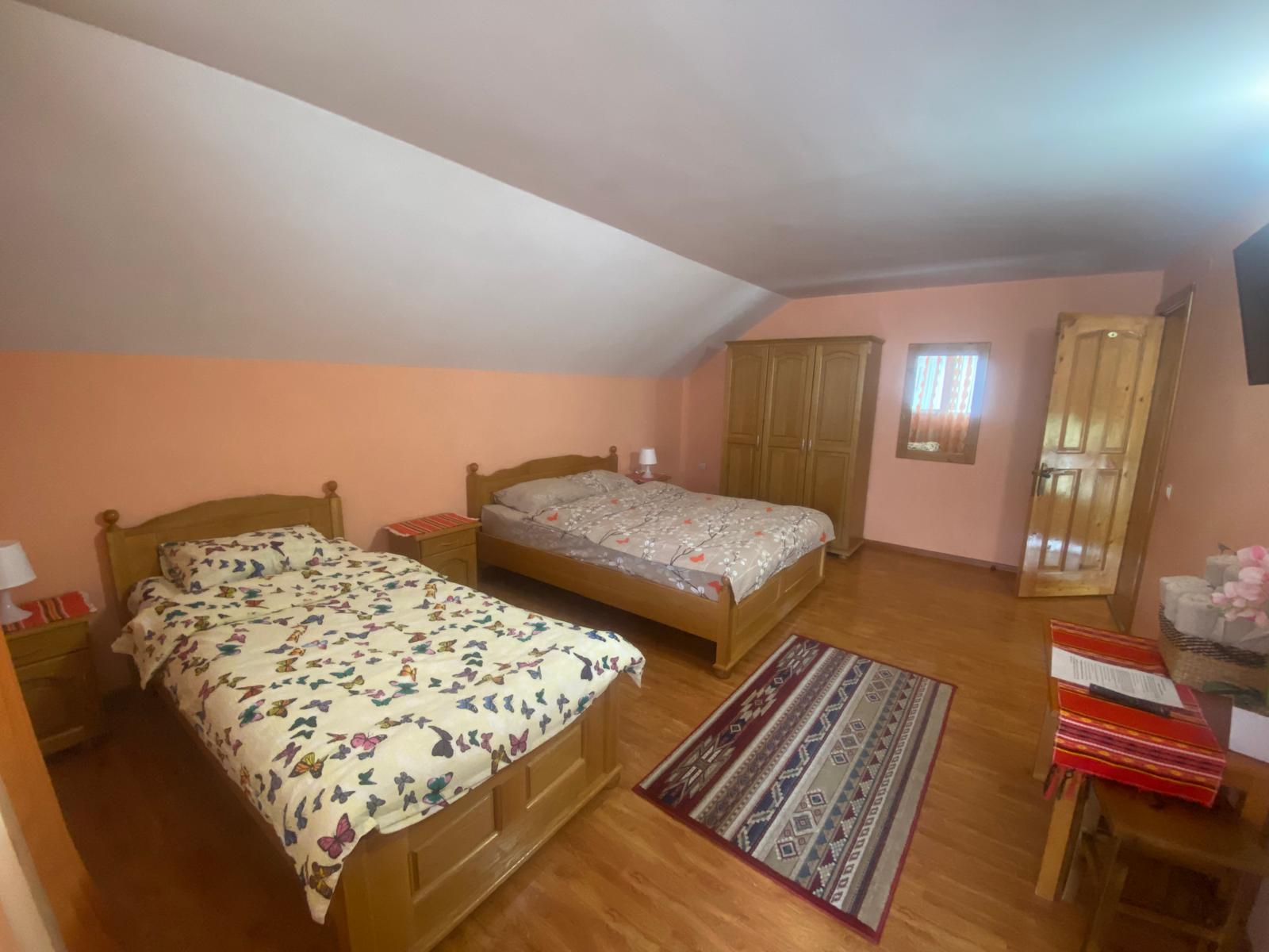 fa7a862d-0bbc-477b-9e54-02a8aefe9fb7